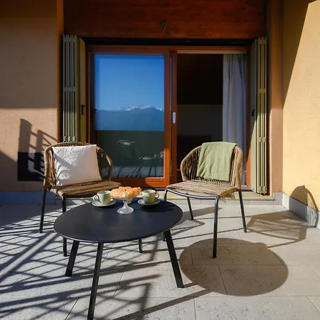 Bella - By Myhomeincomo * メナッジョ