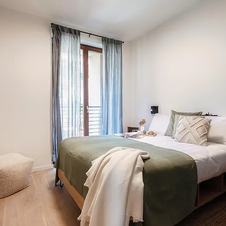 Bella - By Myhomeincomo Daire *