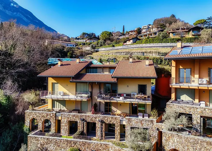 Bella - By Myhomeincomo * מנאג'יו