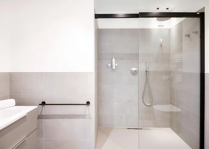 Bella - By Myhomeincomo * מנאג'יו