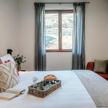 Bella - By Myhomeincomo 메나지오